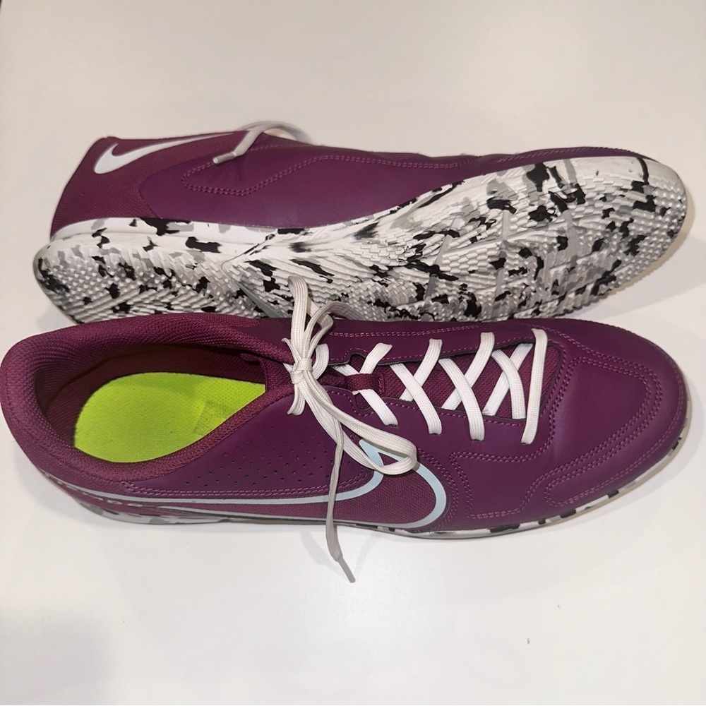 Nike Tiempo Rosewood Soccer Sneakers, Men’s Size 13 - burgundy/plum - Picture 10 of 10